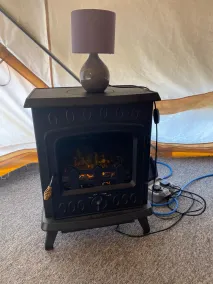 Bell Tent Glamping at Royal Victoria Country Park - Zimmer