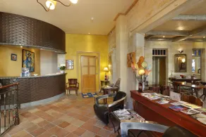 Hôtel La Tour Intendance - Reception