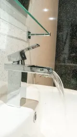 Westend Hotel & Bar - Baño