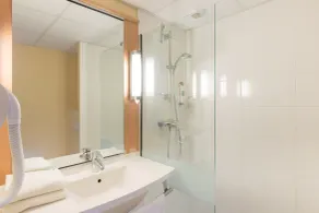 Hôtel ibis Guingamp Cœur de Bretagne - Bagno