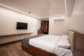Ricch Hotels - Room