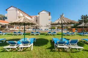 Sunday Hotel - Piscine