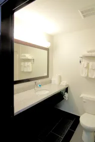 Paradise Inn and Kitchenette Suites Redwater - Salle de bain