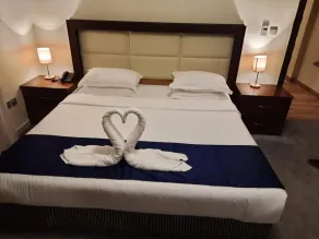 la hoya hotel suites - Room