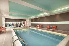 Tru by Hilton Lancaster East - Piscine