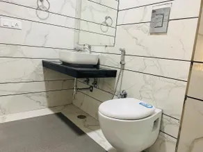 The radiance Premium Hotel- chail kufri - Badeværelse