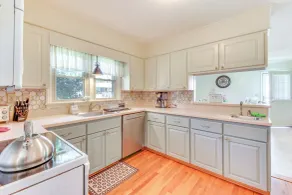 4 Mi to Lake Hartwell: Welcoming Family Home - Interiör