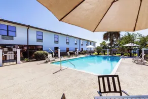 Holiday Inn Express Breaux Bridge by IHG - Pool