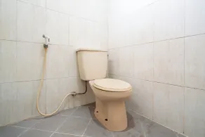 Rehat at Hotel Kurnia Karapitan - Baño