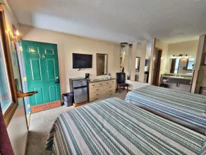 Cedar Wood Inn - Chambre