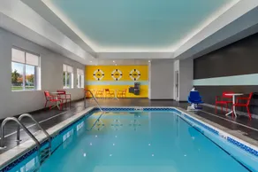 Tru By Hilton Battle Creek - Piscine