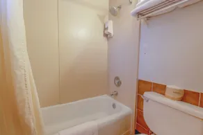 Royal Holiday Motel By Belvilla Gallup I-40 - Salle de bain