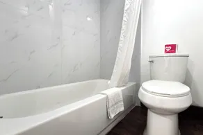 Century Motel Buena Park Disneyland - Bathroom