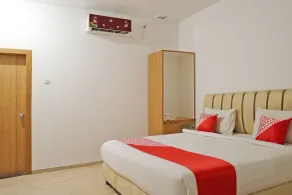 Hotel O M Authentic Kost Man - Chambre