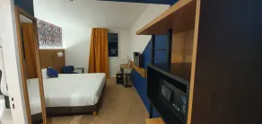 Kyriad Aix Les Milles - Plan de Campagne - Zimmer