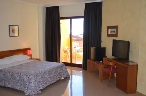 Hotel Playa Sol - Rum