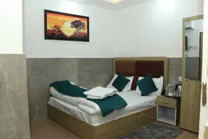 Hotel Sheeri Inn - Room