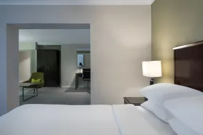 Delta Hotels by Marriott Manchester Airport - Room