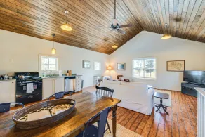 Countryside Barndominium in Virginia w/ Patio - Innvendig
