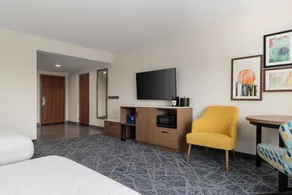 Hampton Inn Farmville, VA - Room