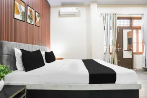 OYO Collection O Jagannath Mandir Road Formerly Paradise Residency - Rum