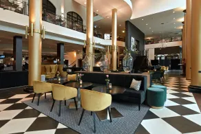 Van der Valk Theaterhotel Almelo - Sitteområde i lobbyen