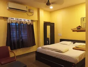 Sri Ratna Lodge - Room