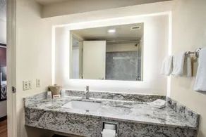 Red Roof Inn El Paso West - Bathroom