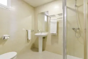 APARTAMENTOS DON JUAN - Badrum