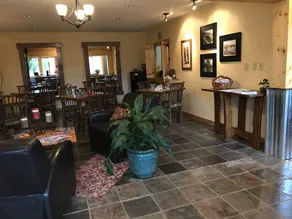 Carson Ridge Luxury Cabins - Siddeområde i lobbyen