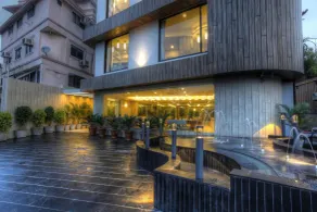 Scenaria Hotel - Navrangpura, Ahmedabad - Piscine