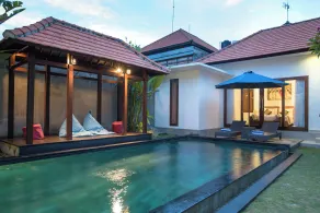 Kubu Manggala Villas Seminyak - Vue de la chambre