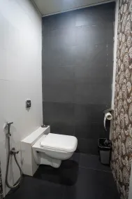 Hotel Royce Executive Near US Consulate, Bandra Kurla Complex - Bathroom