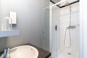 Calm Appart'hôtel - Salle de bain