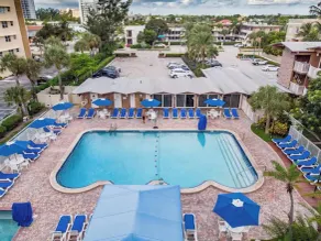 Canada House Pompano Beach  - Pool