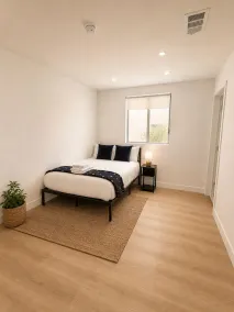 Luxe Ensuite Retreat near USC - Shared Home - Zimmer