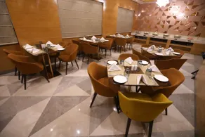 Best Western Vrindavan - Restaurant