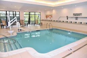 Courtyard by Marriott Boston Waltham - Piscine