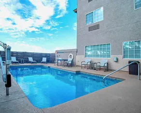Comfort Inn & Suites Sierra Vista near Ft Huachuca - Piscine