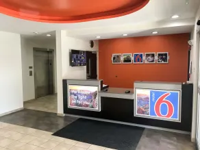 Motel 6-Tulsa, OK - Hall