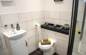 Comfortable Accommodation in Nottingham - Badezimmer