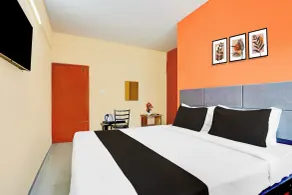 Collection O Electronic City - Quarto