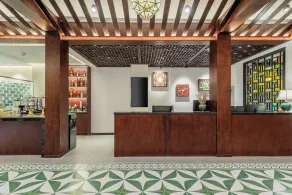 Stargazing Platform Inn - Heart of Old Canton - Recepción