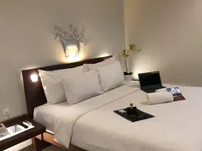 Burza Hotel - Chambre
