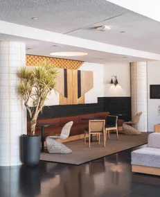 The Emily Hotel - Réception