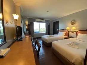 Mayflower Grande Hotel Phitsanulok - Chambre