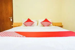 Hotel O Kebon Jeruk Near Gedung Sate Formerly Kurnia Hotel - Room