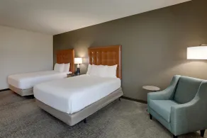 Drury Inn & Suites Dayton North - Chambre