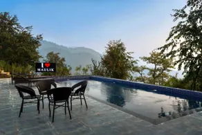 MAULIK RETREAT - Piscina
