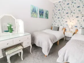 Landhaus mit Garten und Terrasse - Zimmer